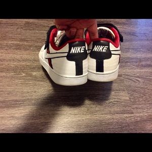 Black/Red/White mens Nikes