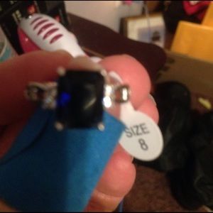 Sapphire ring 💍 set in sterling silver