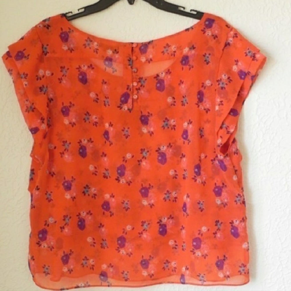 AE Floral Ruffle Blouse - Picture 3 of 4