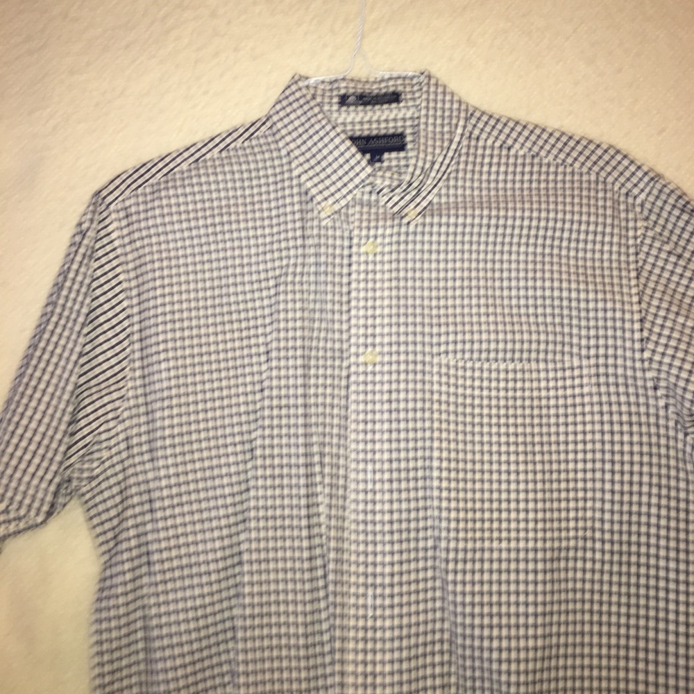 Excellent condition Short Sleeve shirt