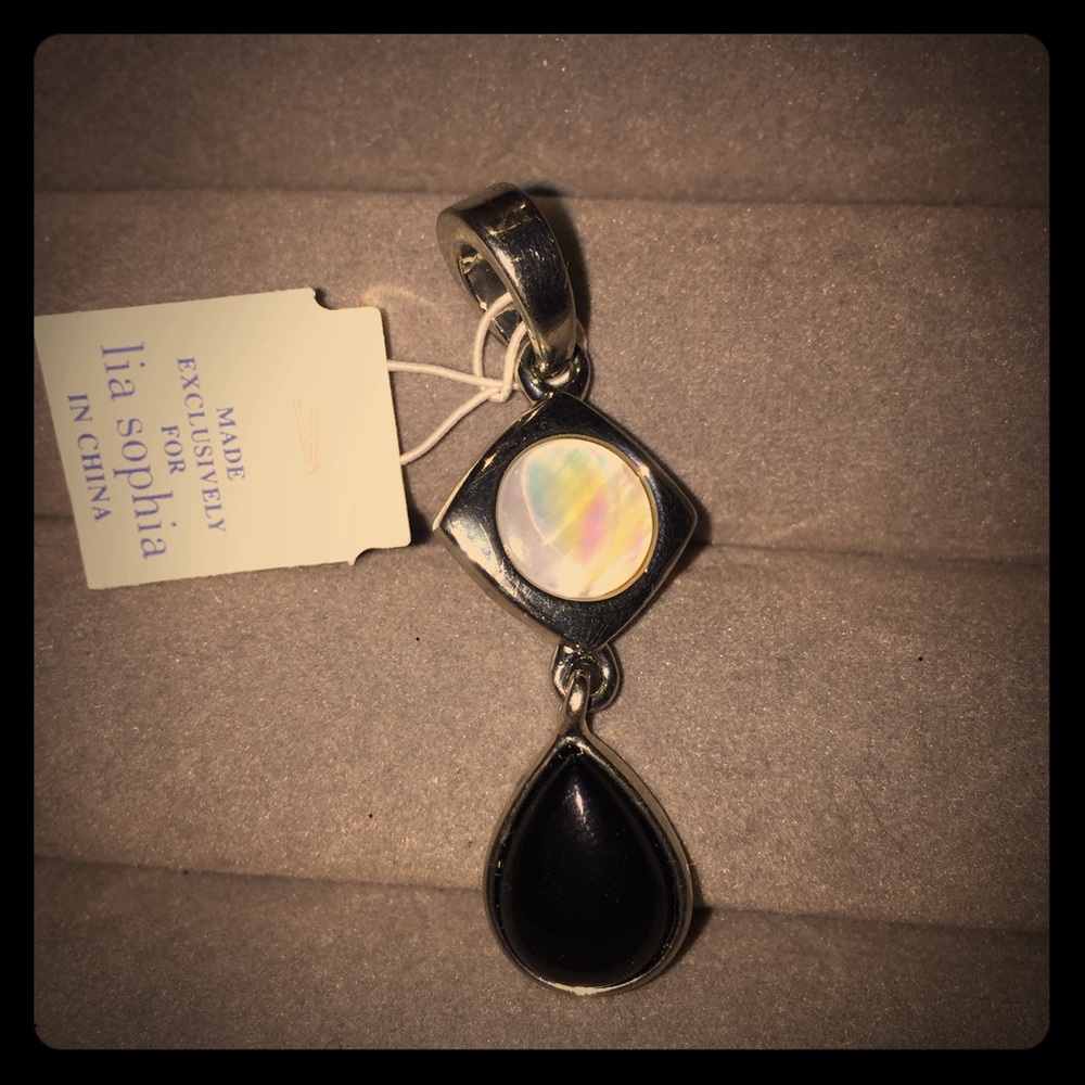 Lia Sophia Black & White Pendant