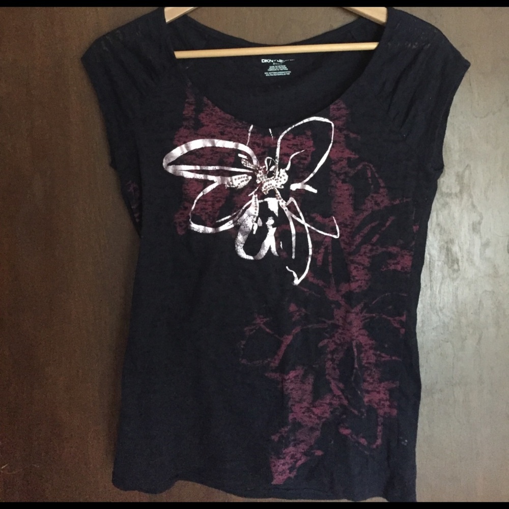 DKNY Jeans Short Sleeve T-Shirt Size Small EUC
