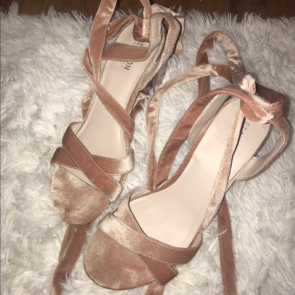 Kenneth Cole Reaction heels