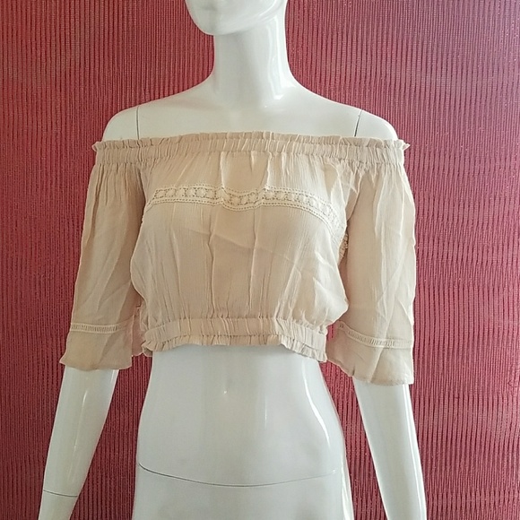 🔴 4 FOR $20! Off Shoulder top - Picture 3 of 6