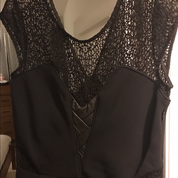 The Kooples Dress with lace and leather - Picture 4 of 5