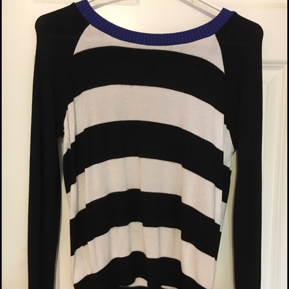 Black and White Sweater with blue detail