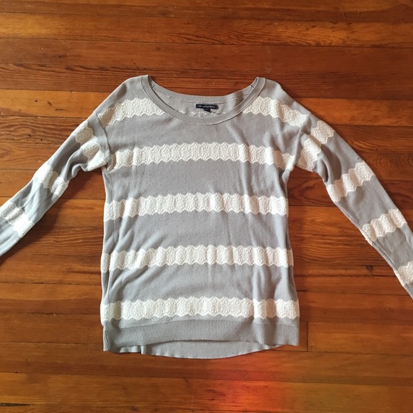 Sweater - Picture 1 of 2