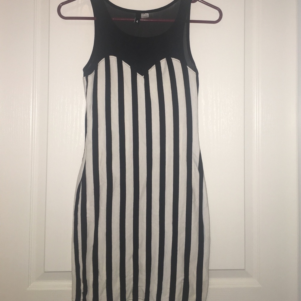 Stripped bodycon dress