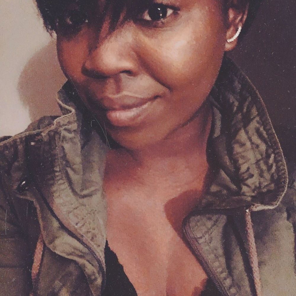 Meet your Posher, Angela