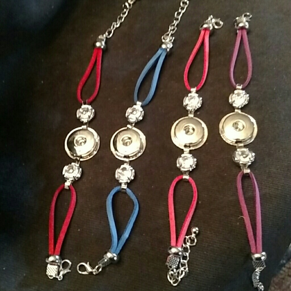 Interchangeable snap bracelet   use with snap char