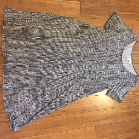 BRAND NEW SILENCE + NOISE RILEY TRAPEZE DRESS - Picture 3 of 3