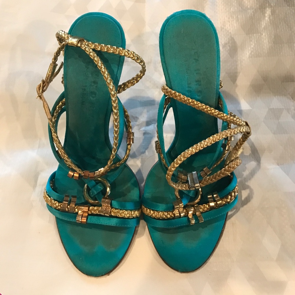 Laundry by Shelli Segal turquoise and gold heels