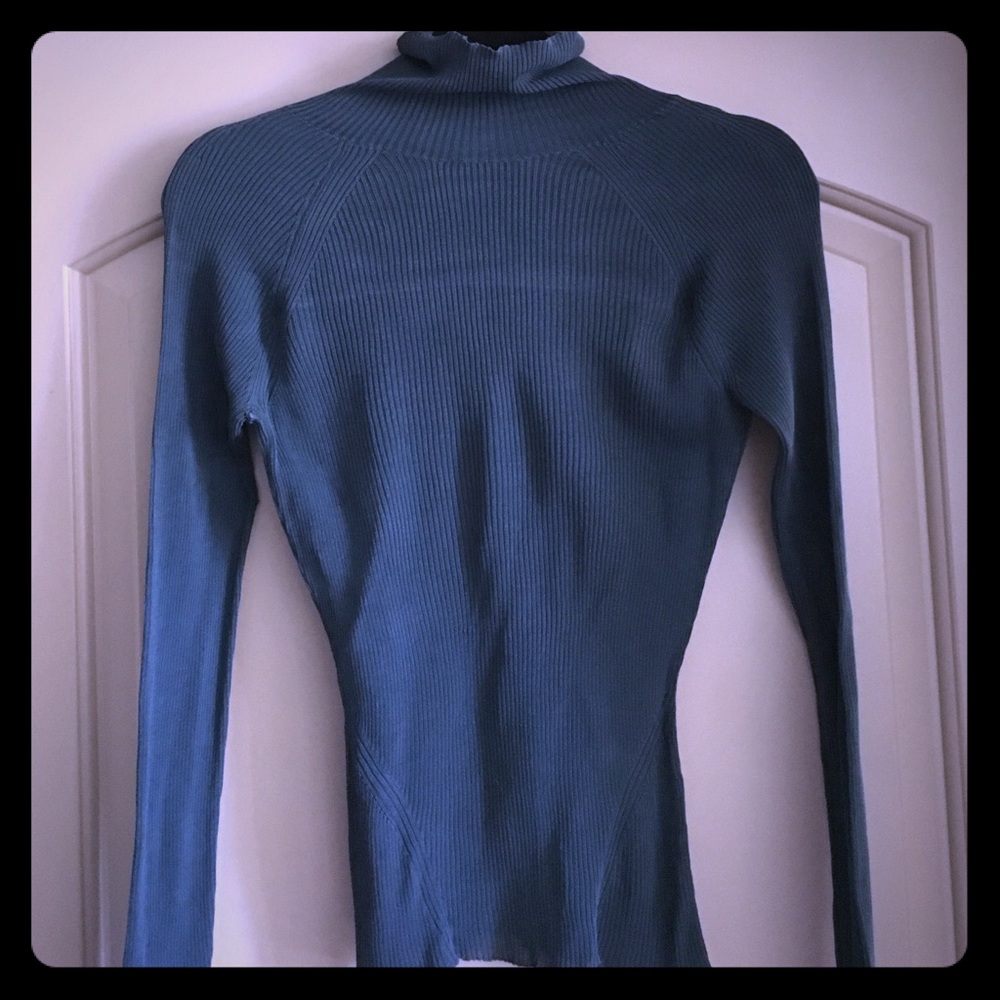 Women's authentic Gucci turtle neck