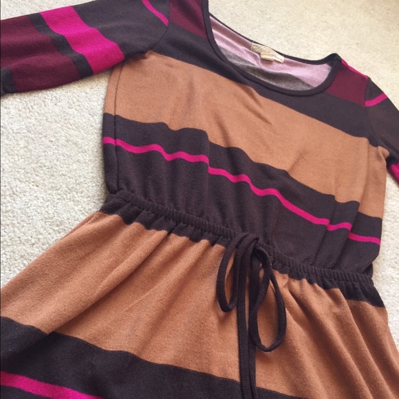 Brown and pink striped dress! - Picture 2 of 8
