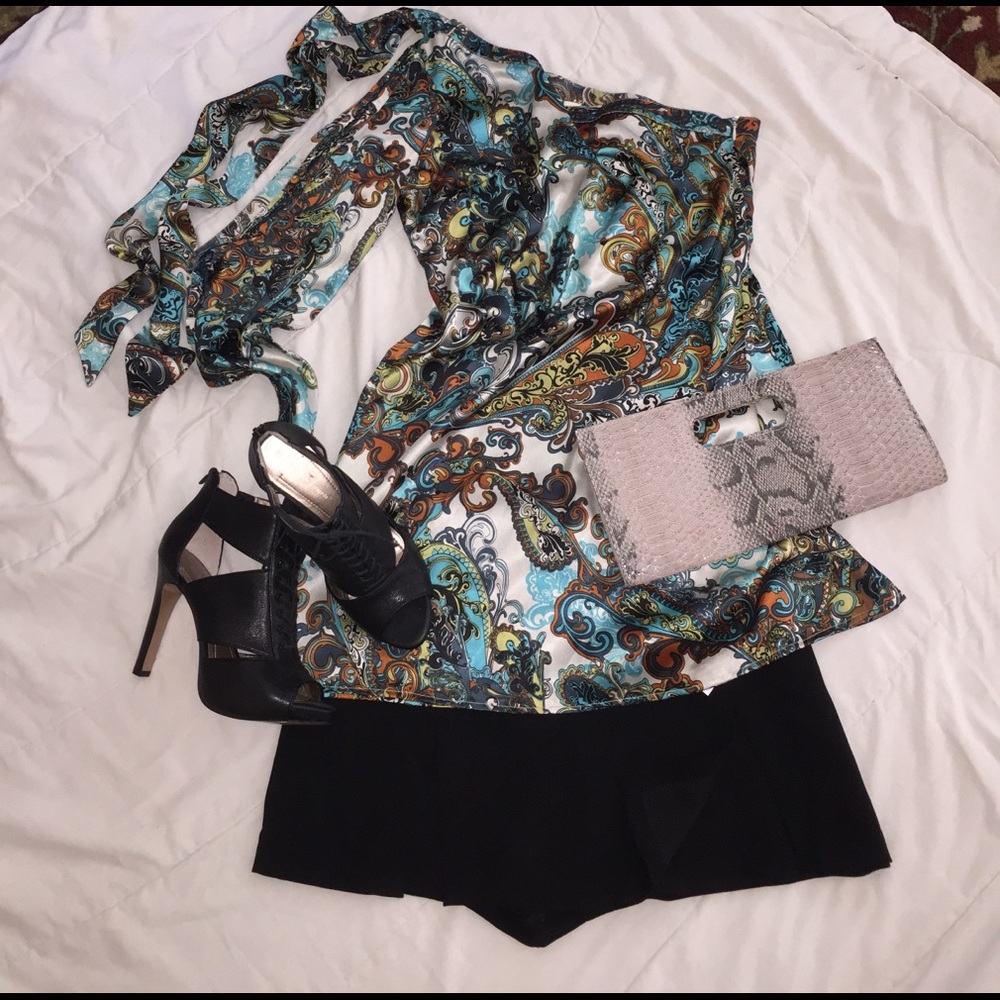Check out my closet for more-bundle and save!!!😍
