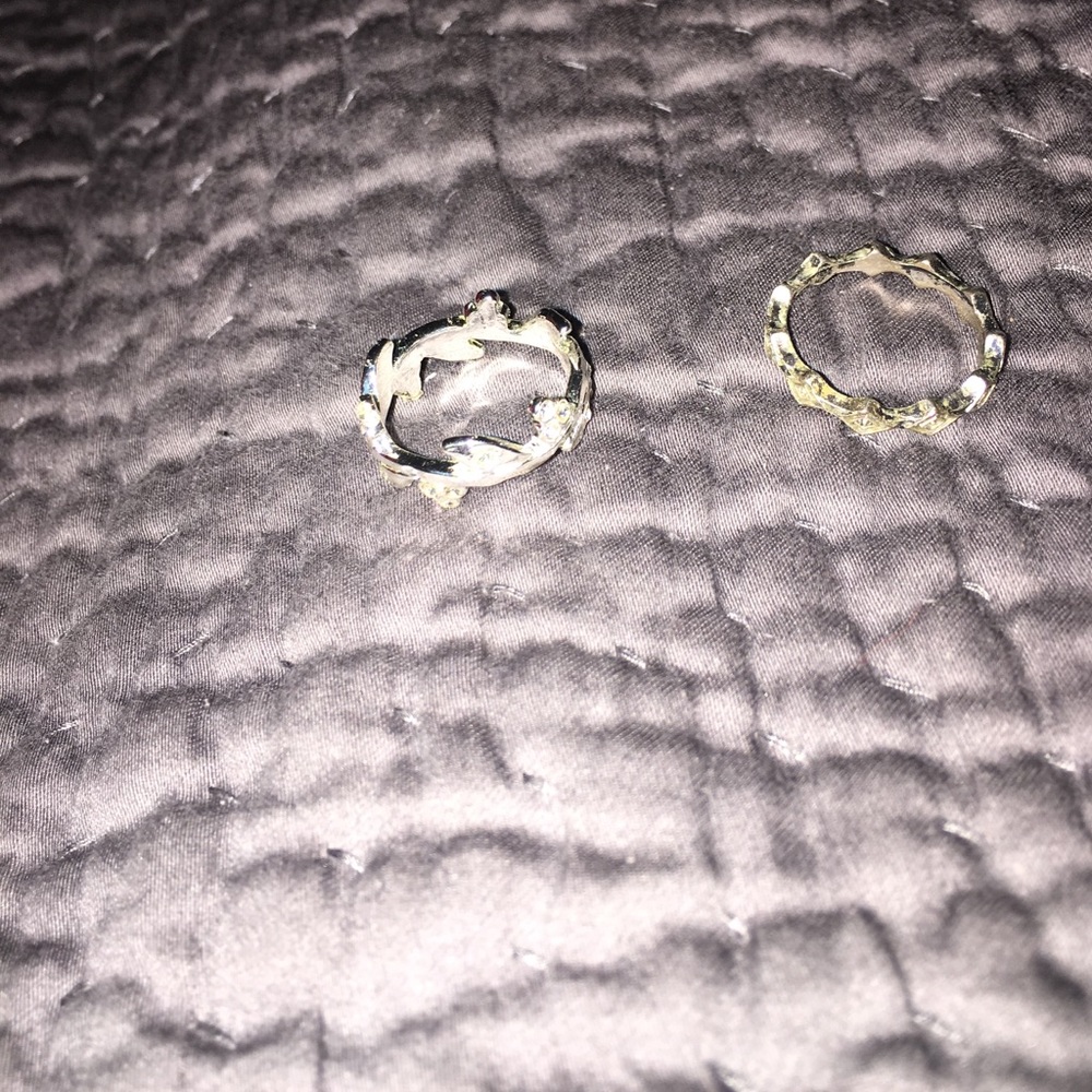 4 rings - Picture 2 of 3