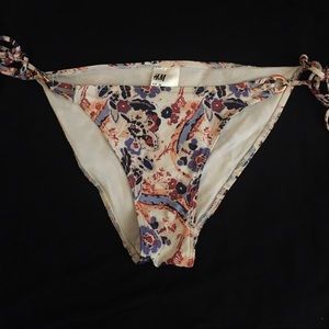 H&M swimsuit bottoms