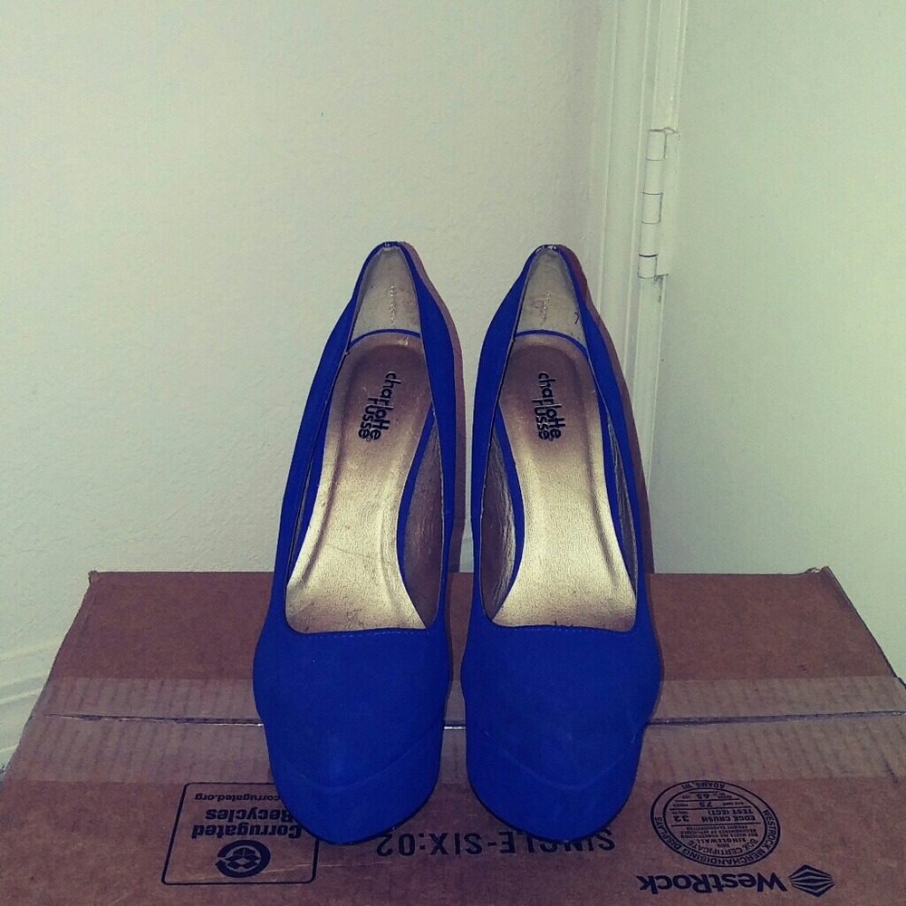 Shoes - Picture 2 of 3
