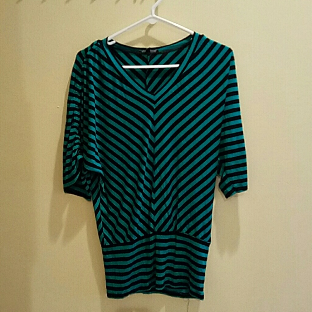 3/4 sleeve shirt