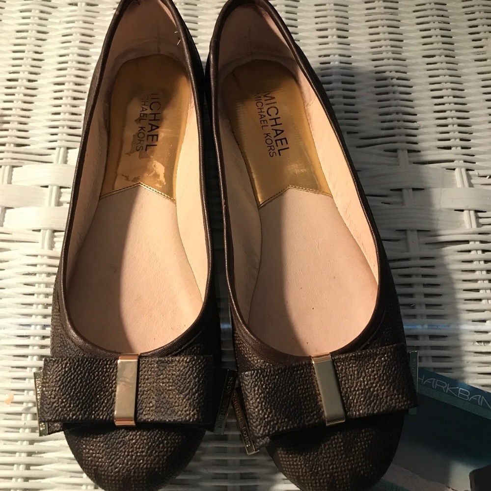 Michael Kors flats. Cheaper on merc
