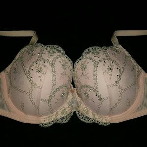 Victoria's Secret bra