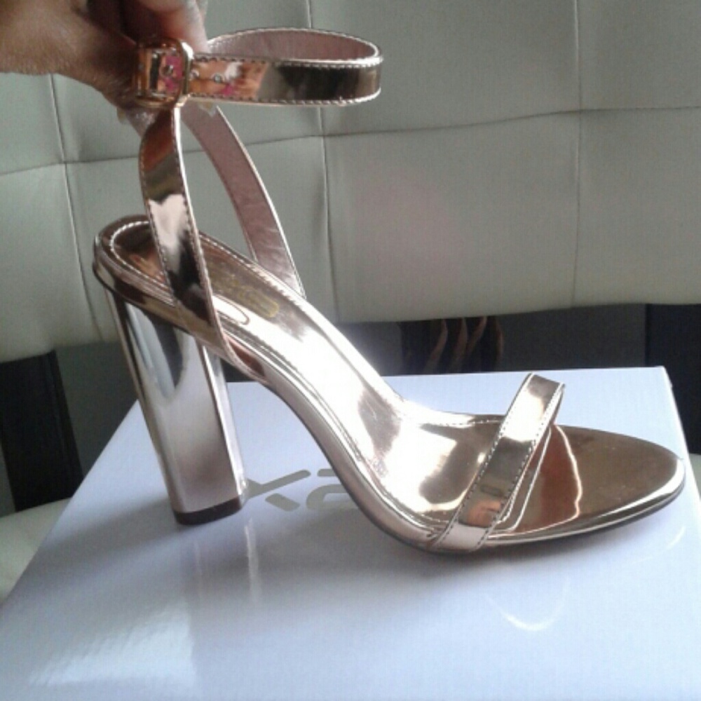 Rose gold Block heel NO LOW BALL OFFERS!!!!!