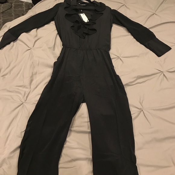Pants - Gorgeous black jumpsuit