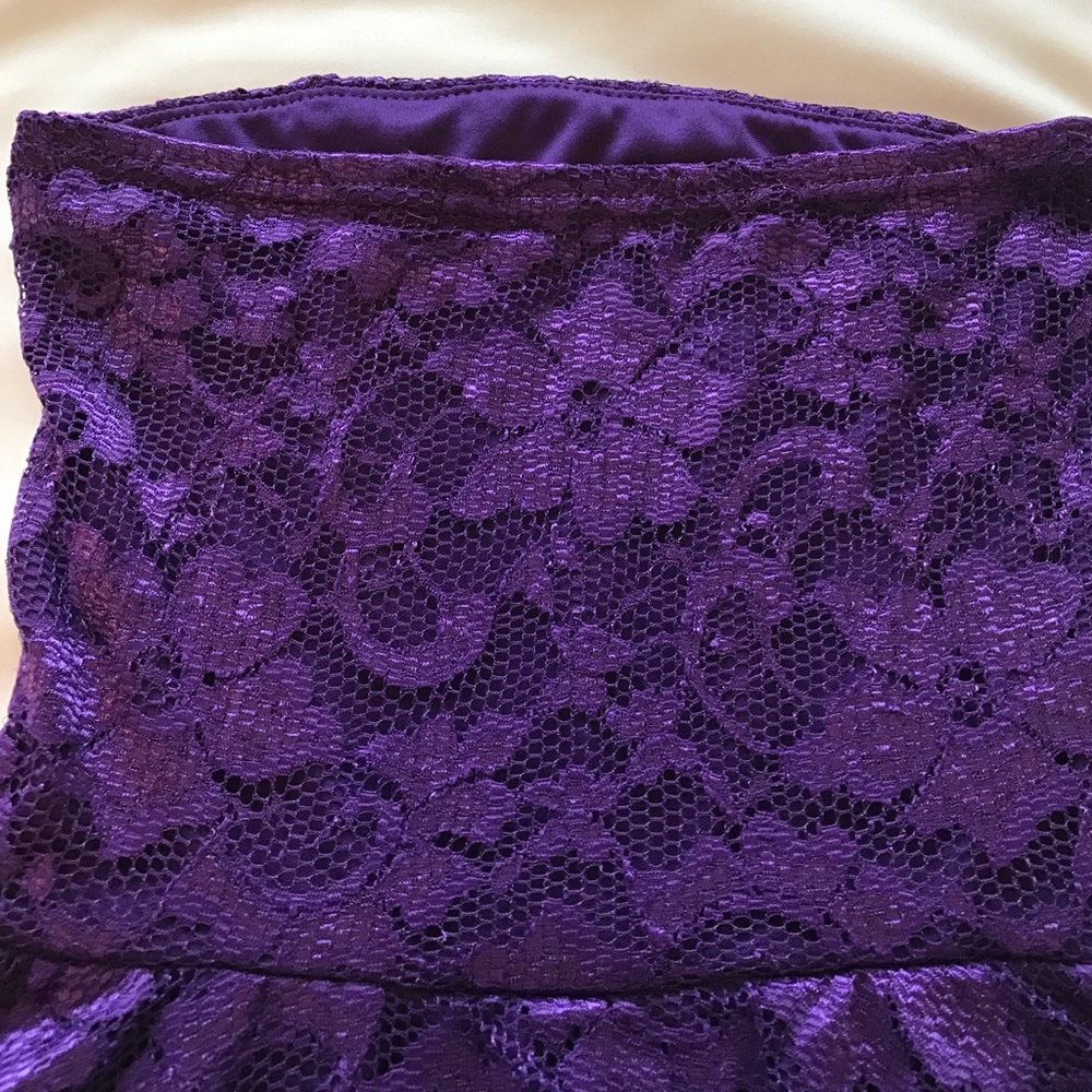 Dress - Picture 4 of 4