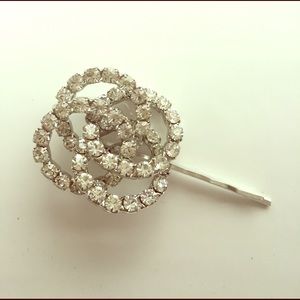 Jennifer Behr Infinity Bobby Pin Hair Accessory