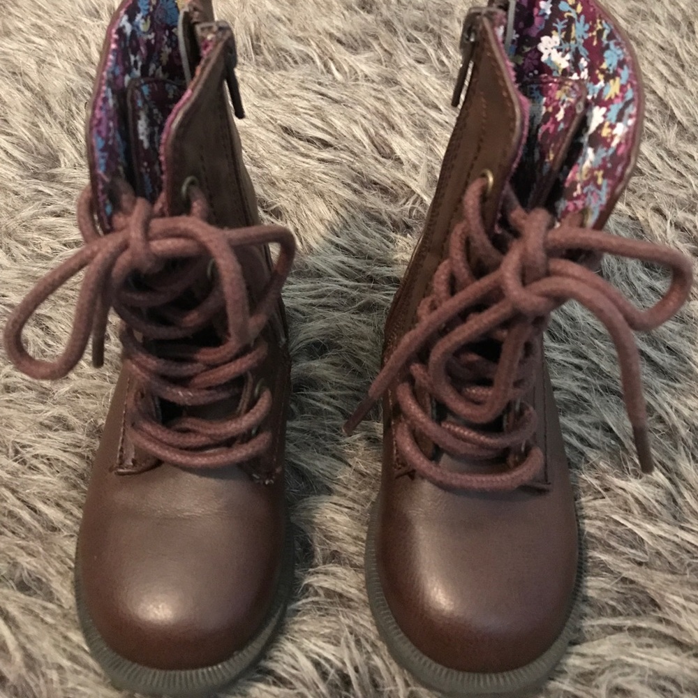 Brown boots