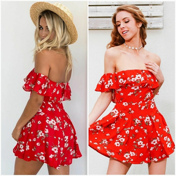 •Restocked• Off the Shoulder Ruffle Top Romper - Picture 3 of 8