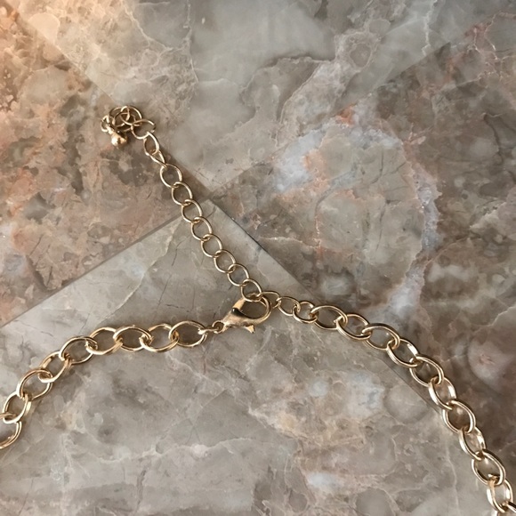 Francesca's Teardrop Statement Necklace - Picture 7 of 8