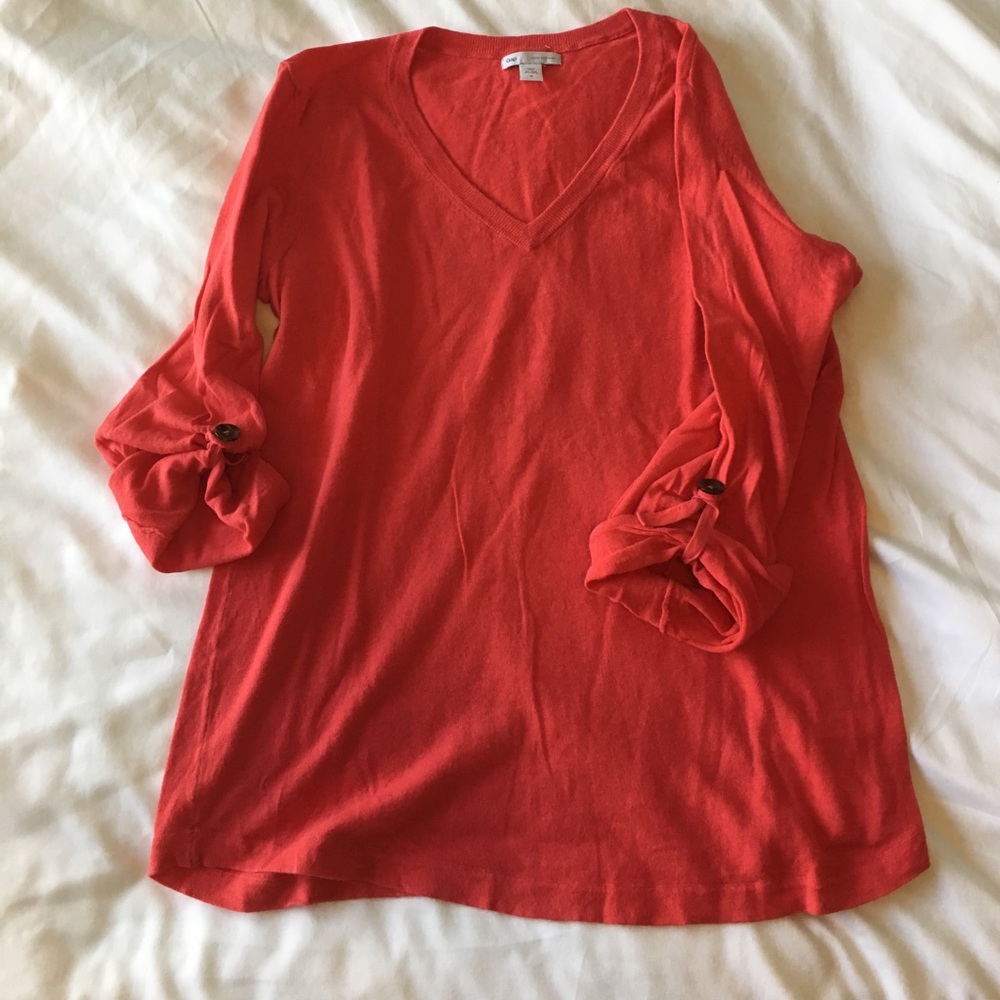 Gap v-neck 3/4 sleeve sweater, size medium