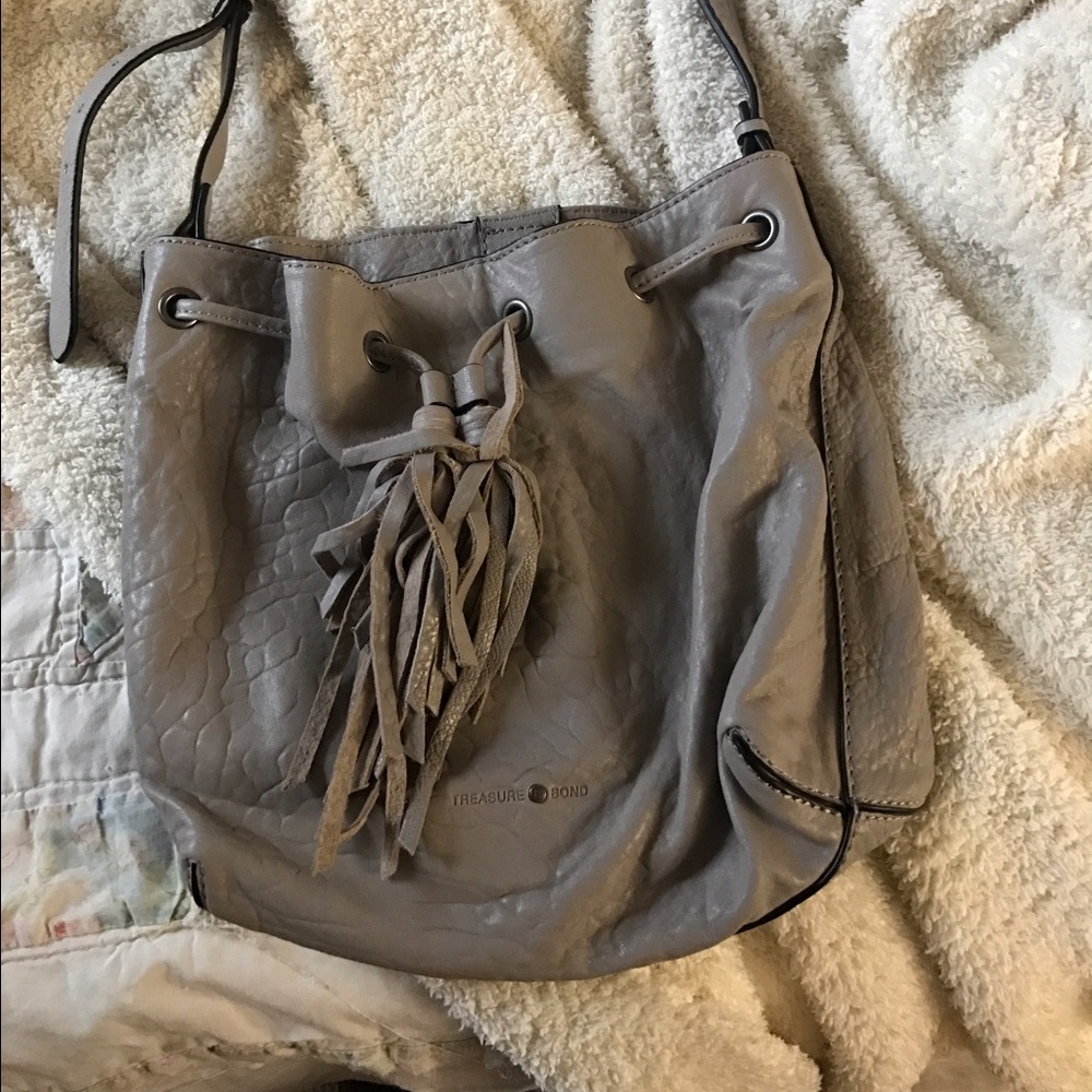 Treasure & Bond bucket bag