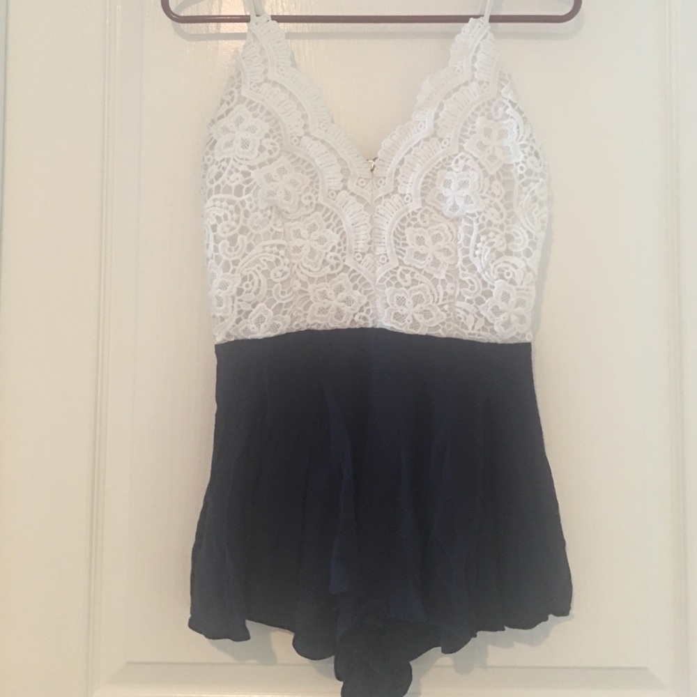 ❌ SOLD ❌ lace romper