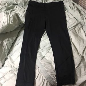 Black Lululemon Pace Rival crops