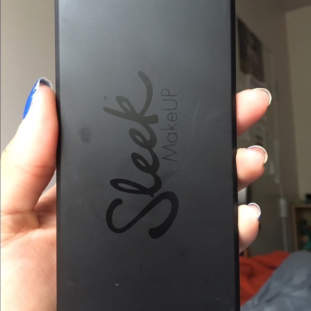 Brand new sleek eyeshadow palette