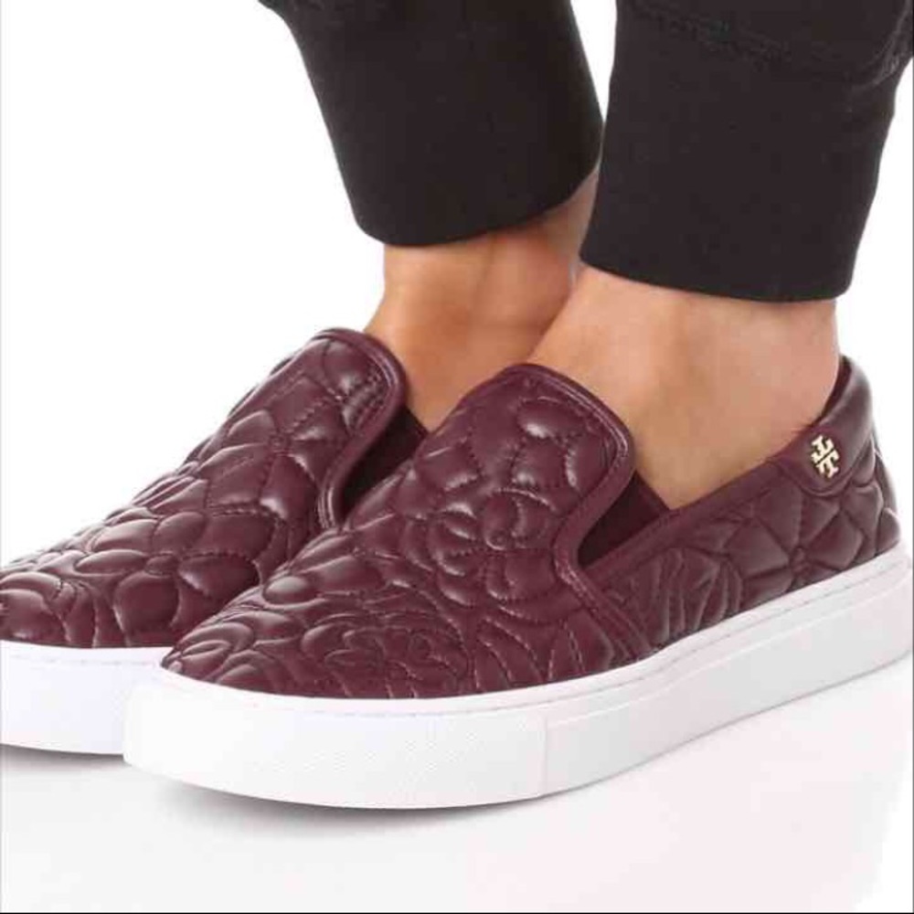 Tory Burch Sela Size 5.5 fits 6