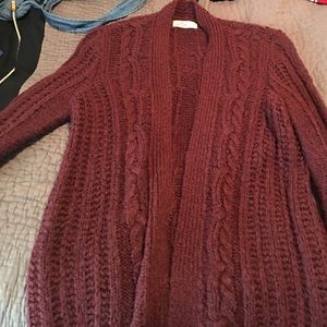 maroon sweater
