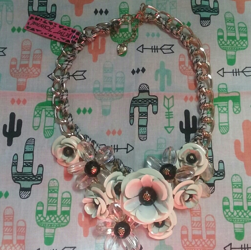 Betsey Johnson necklace