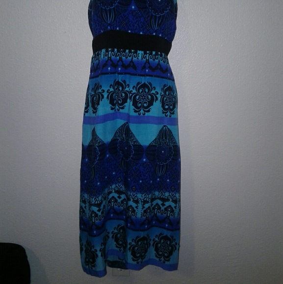 Dress - Picture 2 of 4