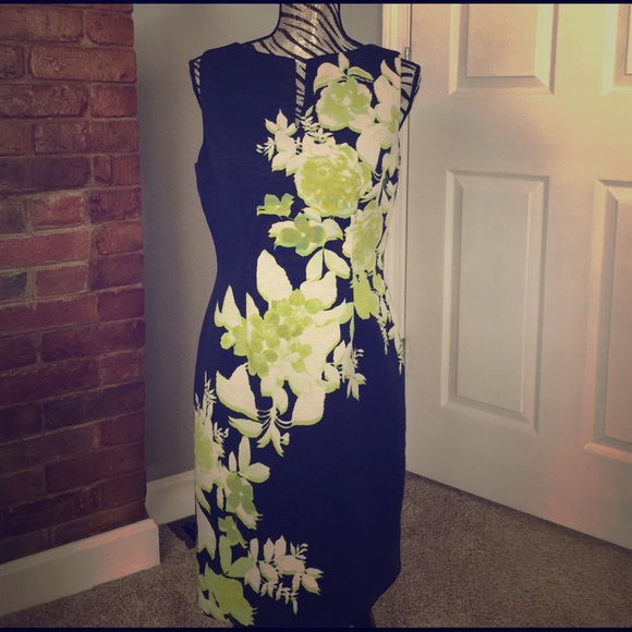 Dresses & Skirts - 🚨 2 Day Sale ❤️Amazing office dress