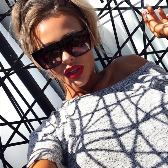 Camellia- Black Flat Top Squared Sunglasses - Picture 2 of 8