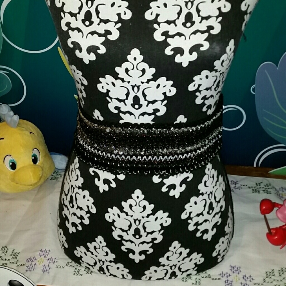 NWOT Elastic universal waist belt