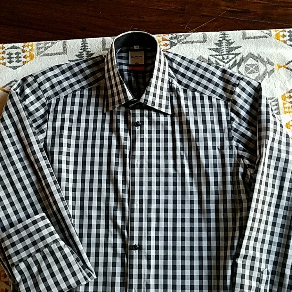 MEN'S casual shirt