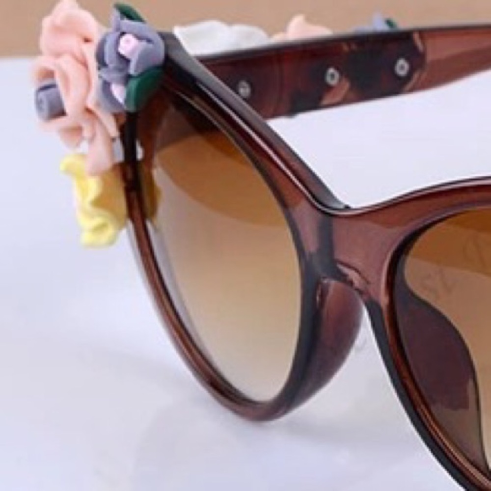 Turtle Shell CatEye Sunglasses - Picture 3 of 8