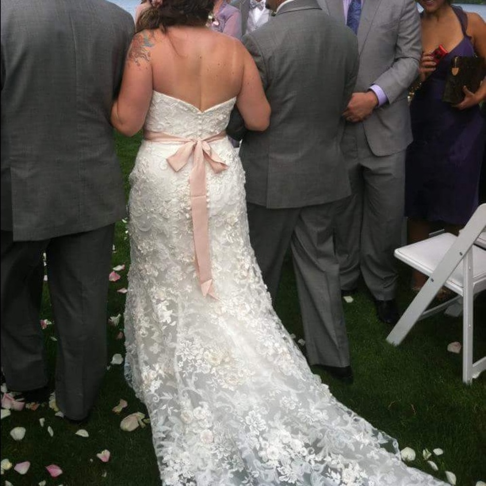 Floral lace fitted trumpet wedding gown