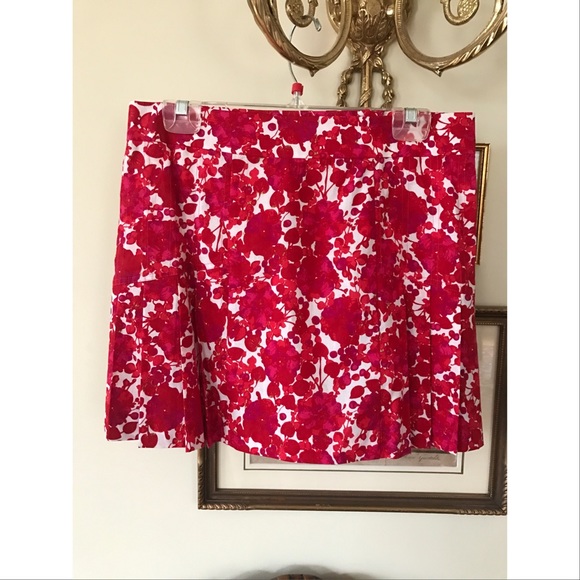 NWT DvF Red and White Floral Skirt Sz 4 - Picture 3 of 5