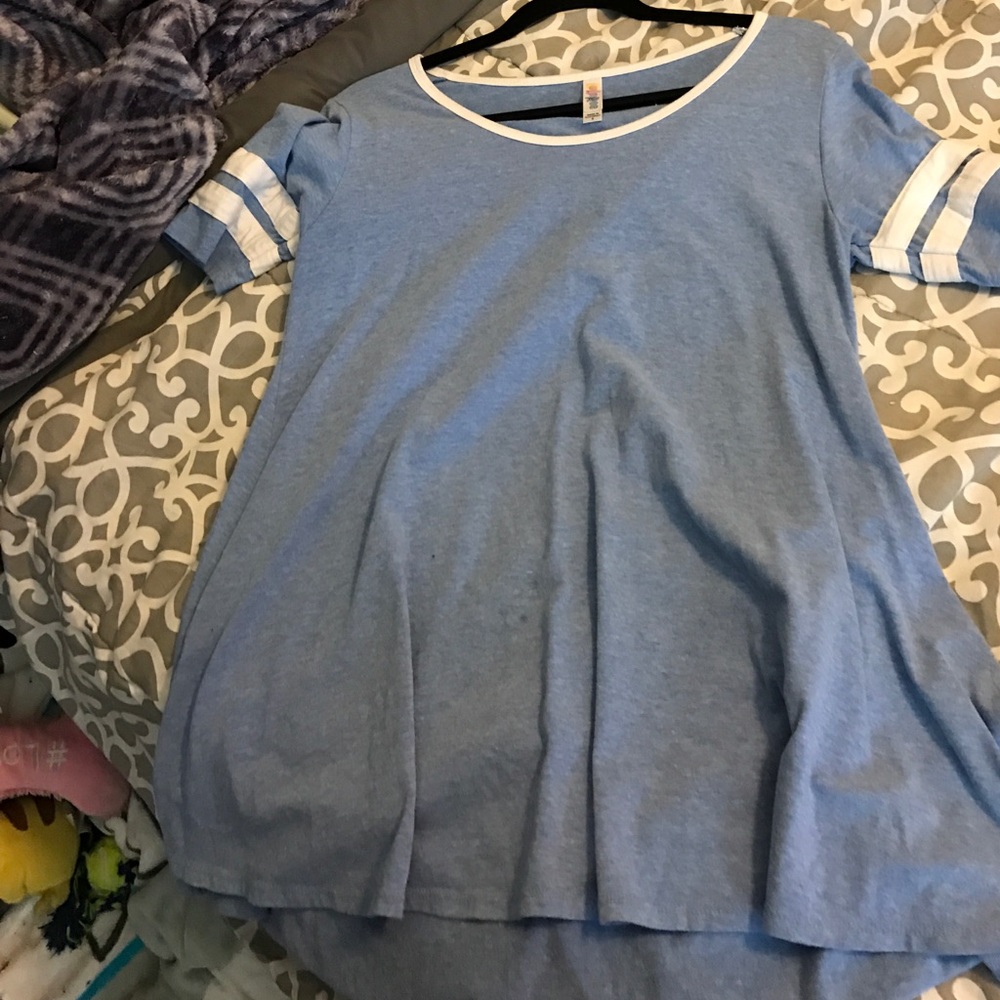 Lularoe perfect tee size small