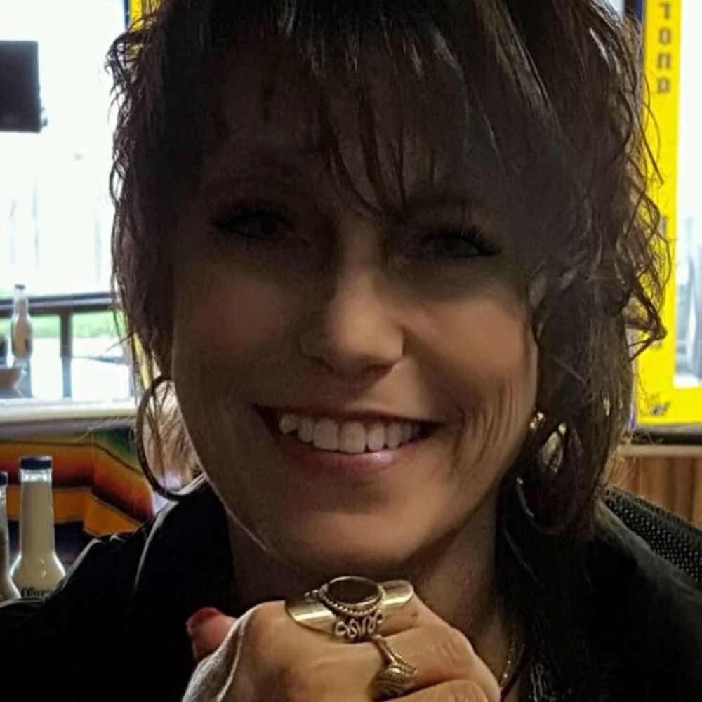 Meet your Posher, Lisa